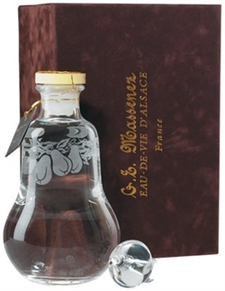 G.E. Massenez Poire Williams Dans Une Carafe En Cristal En Forme De Poire